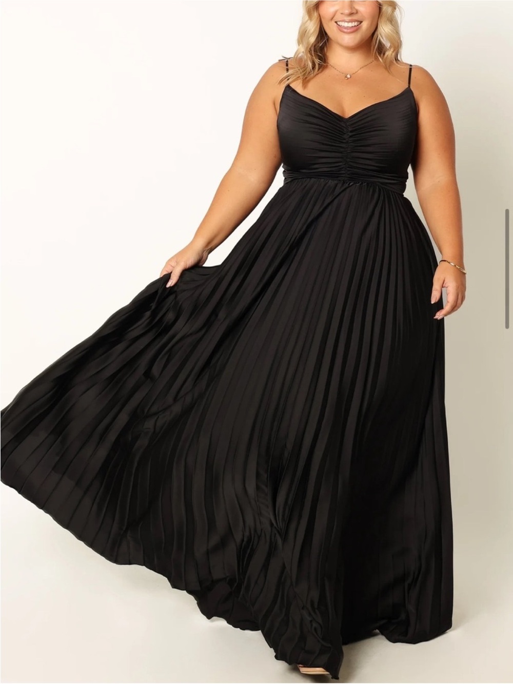 NWT Petal & Pup Naira Pleated Maxi Dress